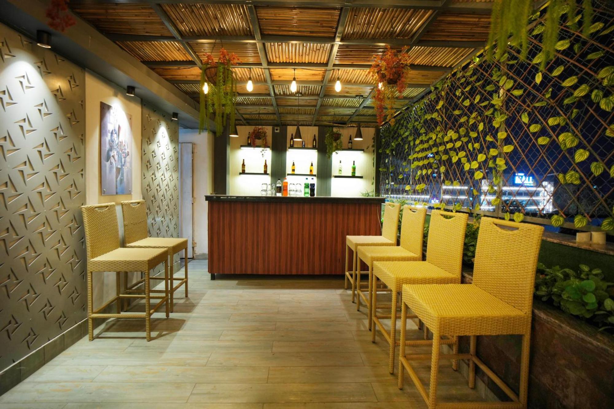Hotel Haris Mg Road Gurugram Gurgaon Exterior foto