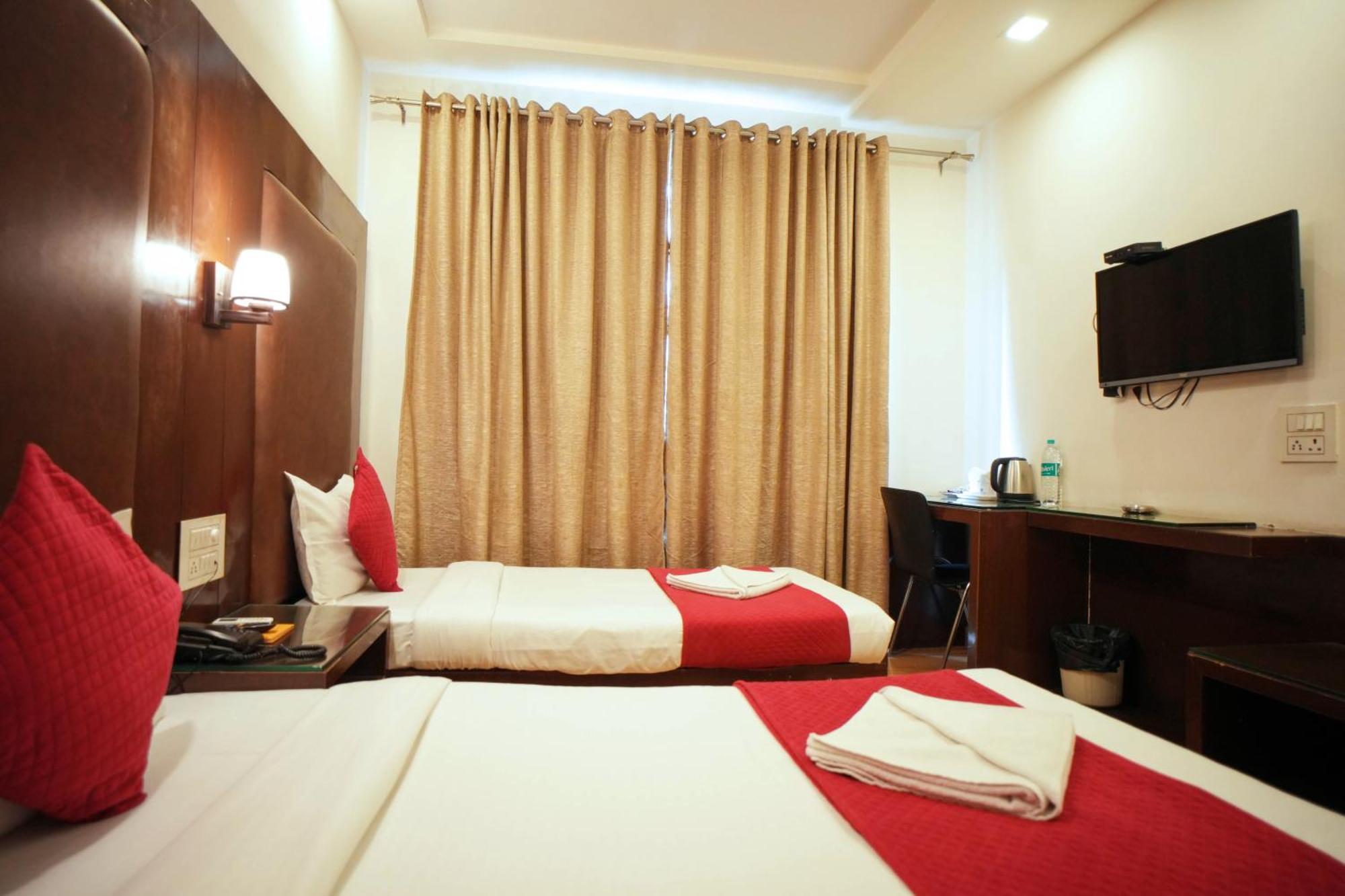 Hotel Haris Mg Road Gurugram Gurgaon Exterior foto